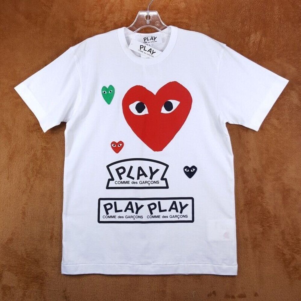 COMME DES GARCONS Shirt Adult Small White Pullover Crew PLAY Logo Hearts Unisex